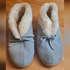 BRAND NEW Clarks Suede Womens Slippers Size 8